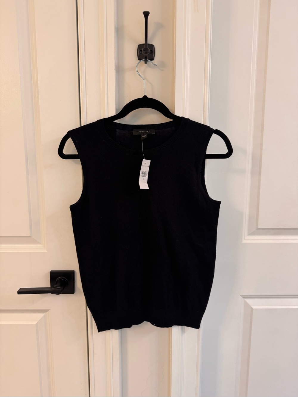NWT ann taylor sweater vest